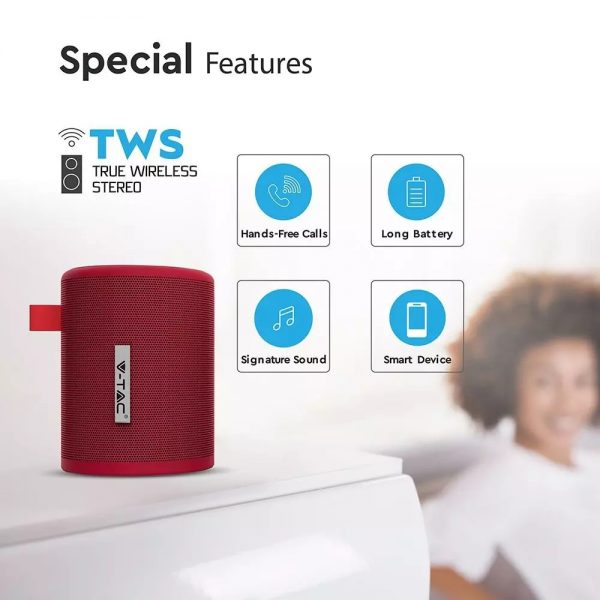 Compact portable b luetoth speaker in red